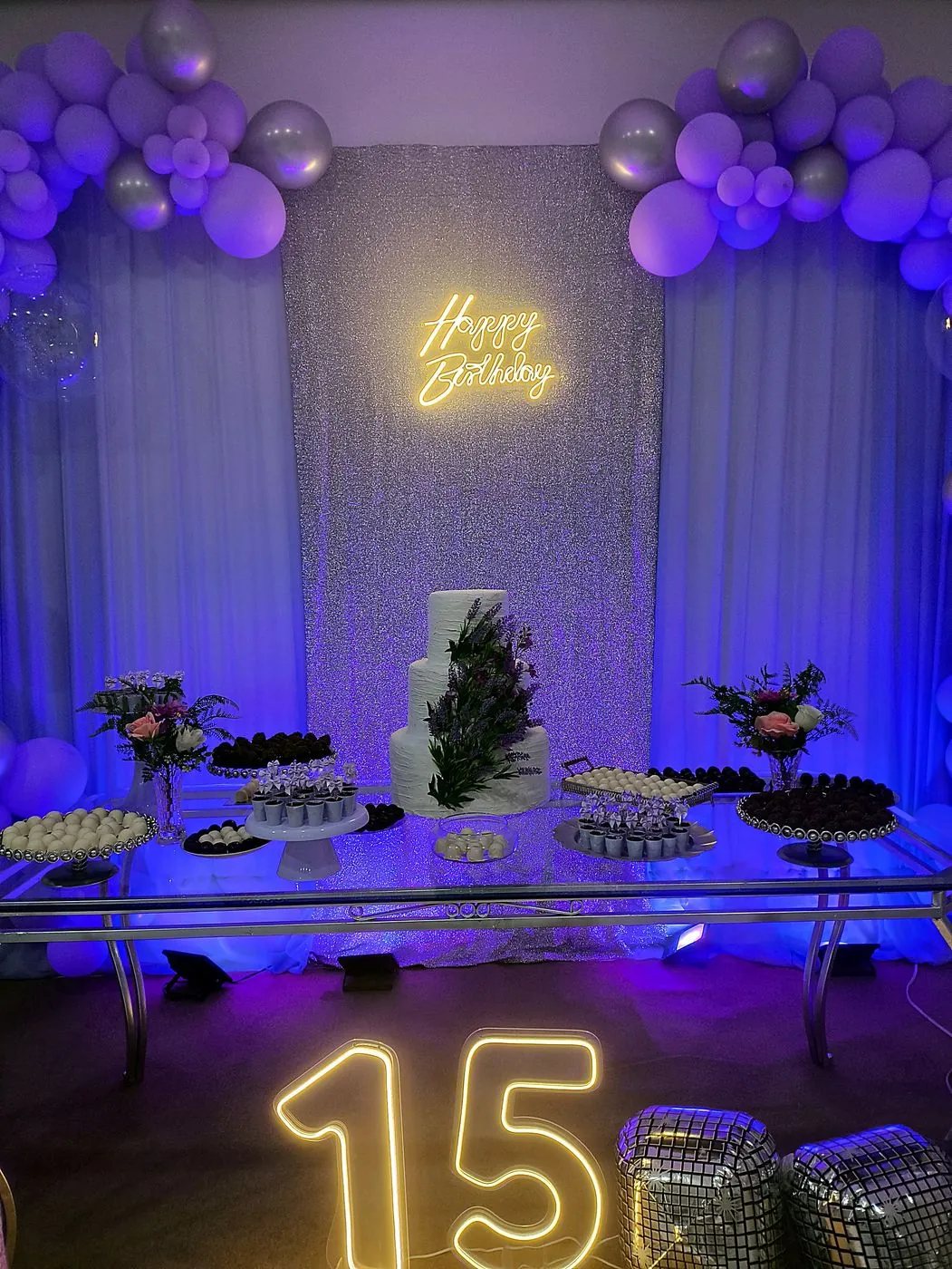 Festas de 15 anos no Alegria – Buffet & Eventos
